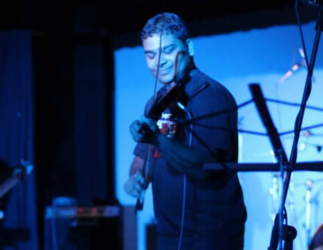 indian violin player vasai-virar